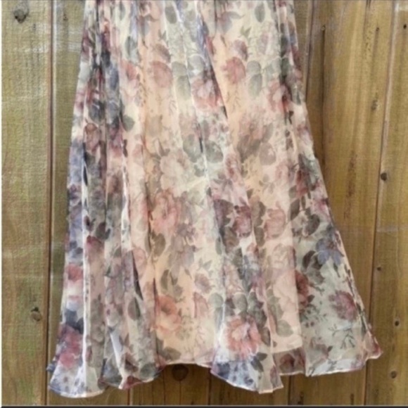 Ivory Floral Bustier Corset Organza Lace-Up Maxi Dress 🌿 - Picture 7 of 13